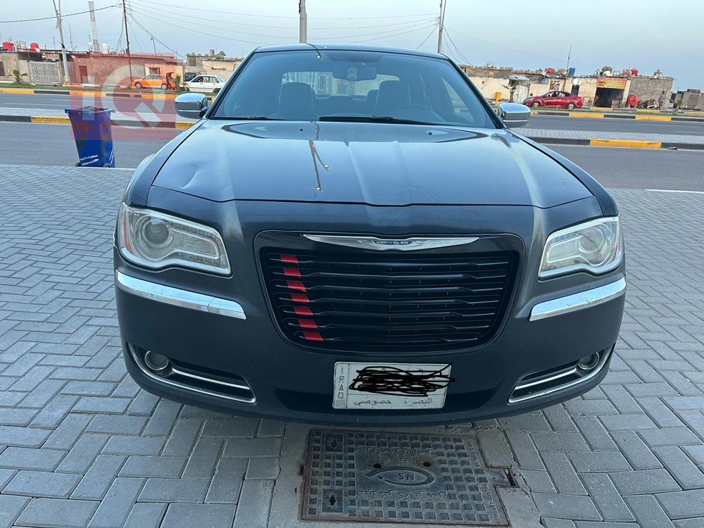 کرایسلەر 300